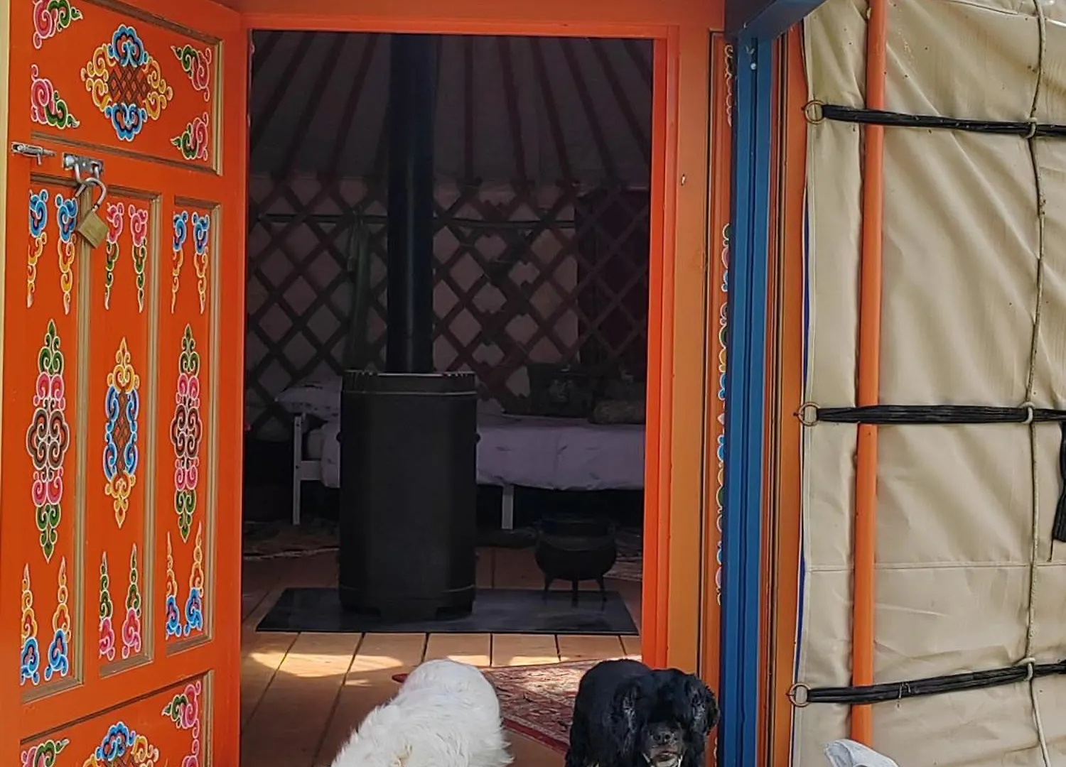 Yourte Nomade Lucéram Glamping